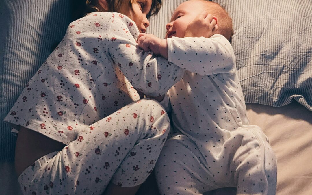 enfant qui a besoin de proximité pour dormir